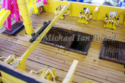 Victory Model Upper Deck Waist with canons